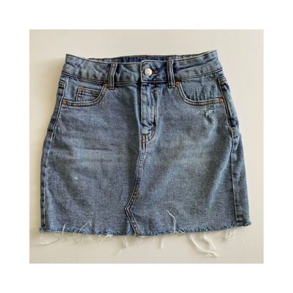 Wild Fable Blue Denim Mini size M - Picture 1 of 4